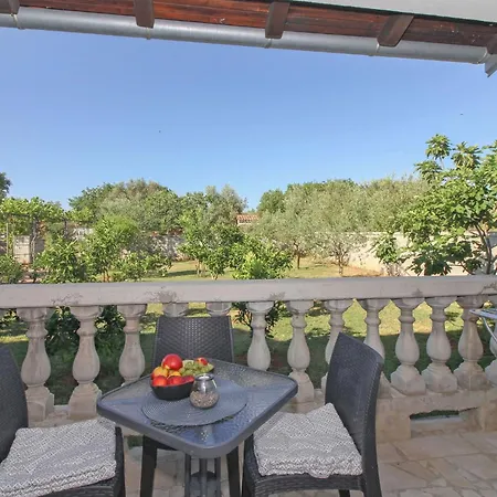 Ane In - Istrien Gostinjska kuća 3*