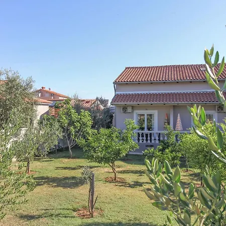 Ane In - Istrien Gostinjska kuća 3*