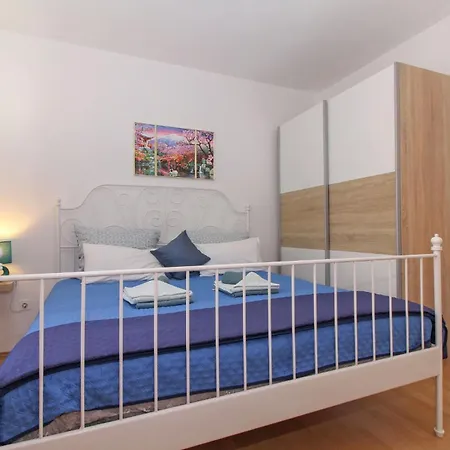 Ane In - Istrien Pula